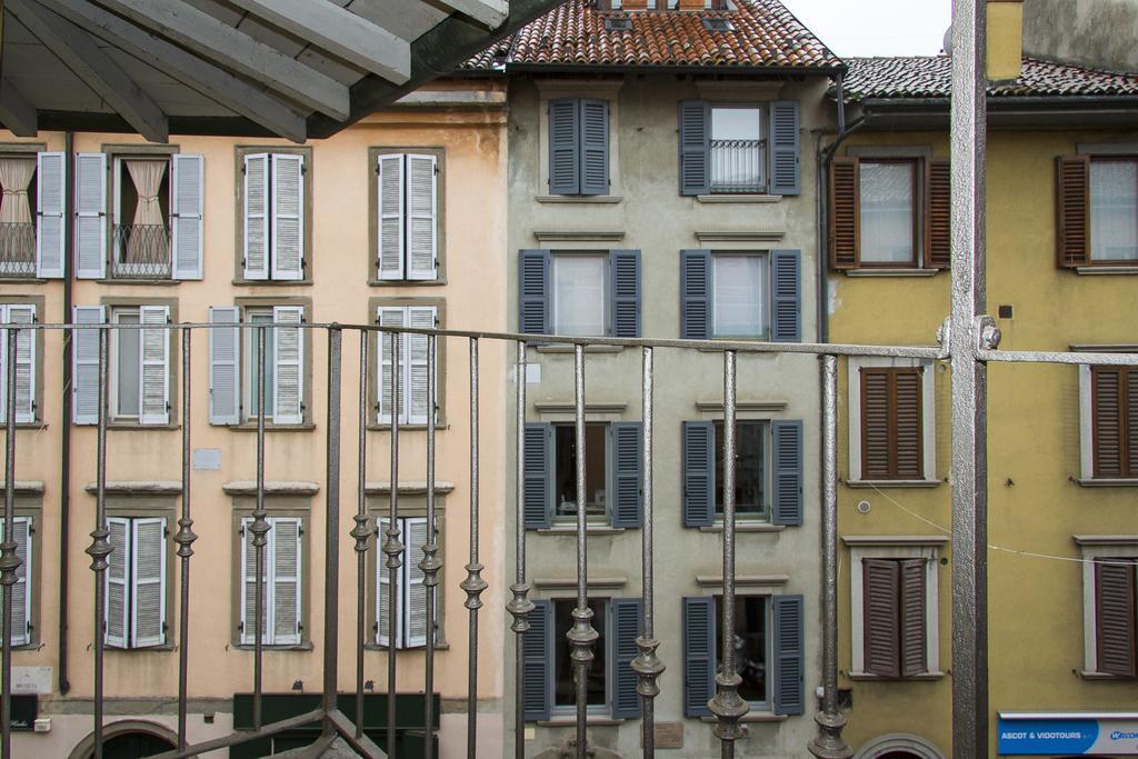 Suite Tower Bergamo Szoba fotó